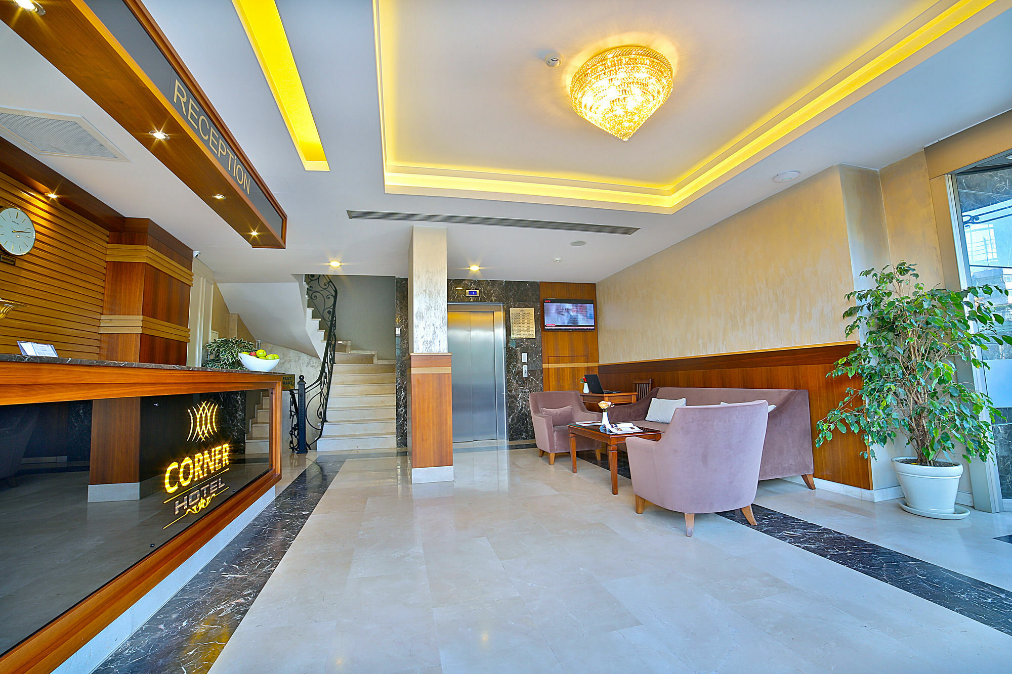 Corner Hotel Laleli Истанбул Екстериор снимка